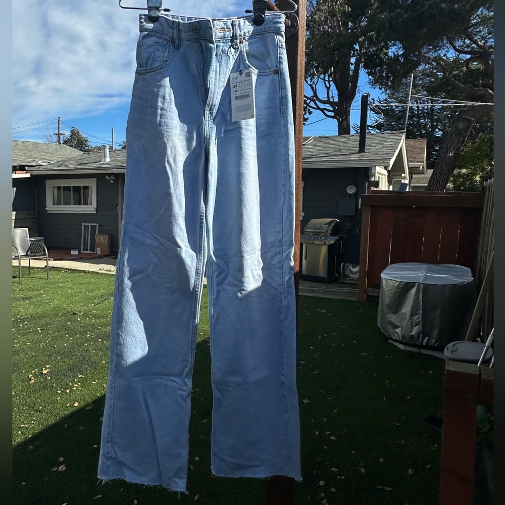 New never worn Zara jeans